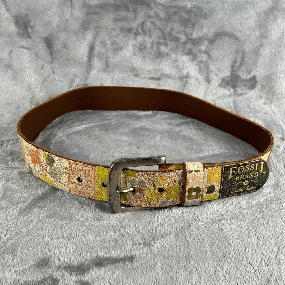 Vintage Fossil Brand Leather Belt Small Distressed Floral Patchwork Brown Multi - Picture 4 of 10